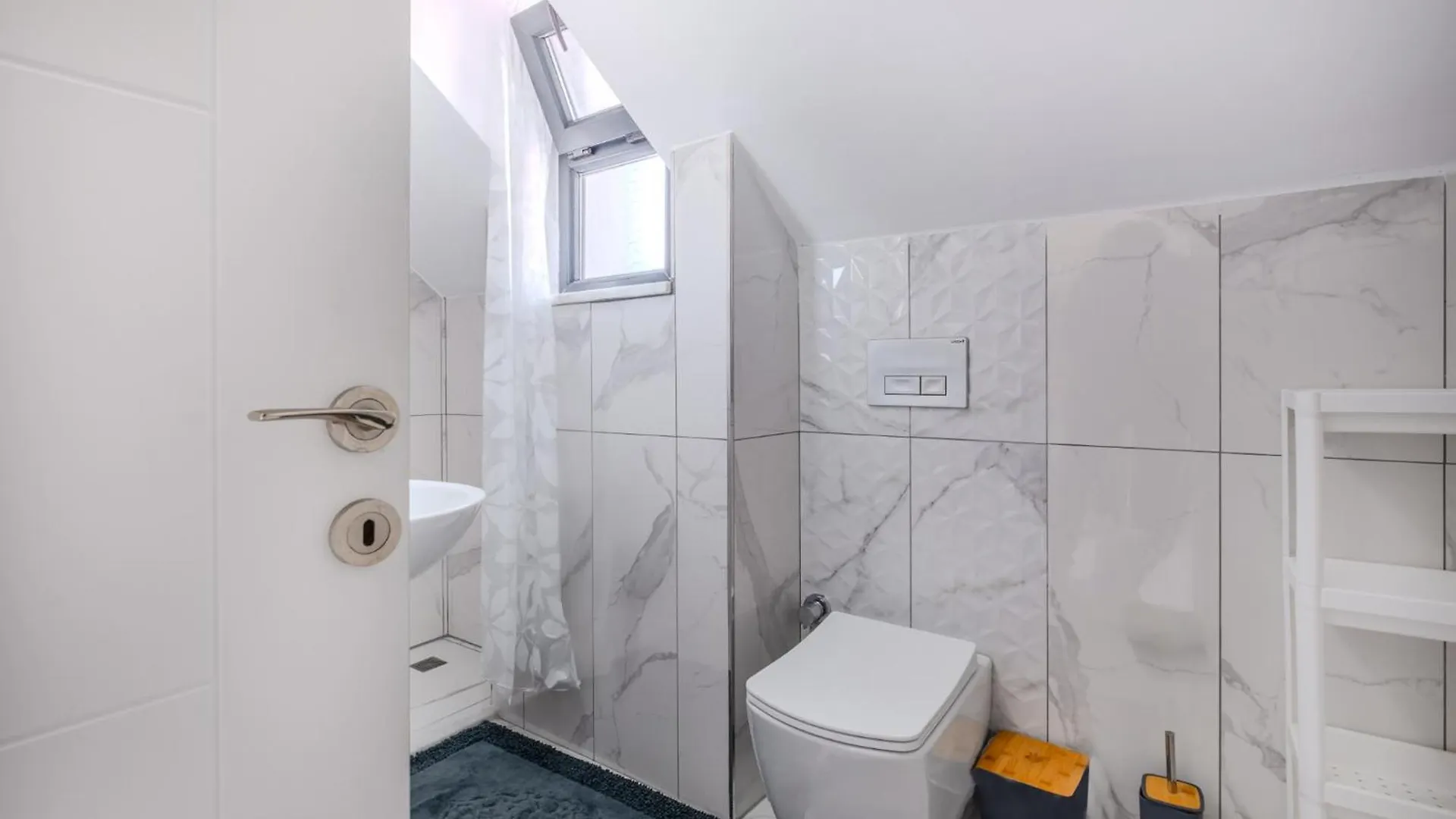 Sea View Duplex W Terrace In Goldenhorn Daire İstanbul